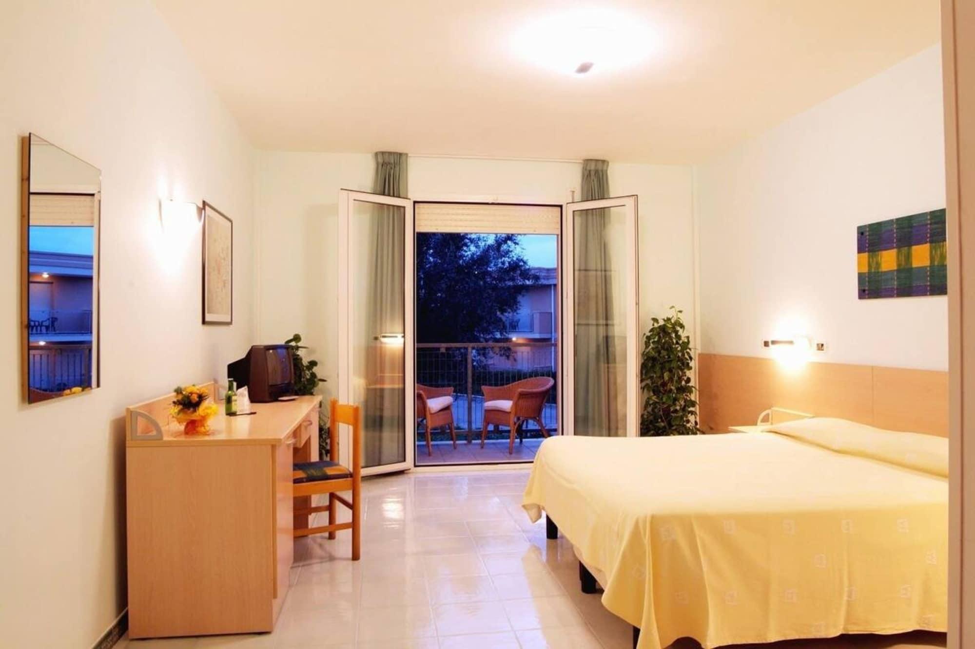 Hotel Minerva Brindisi Luaran gambar