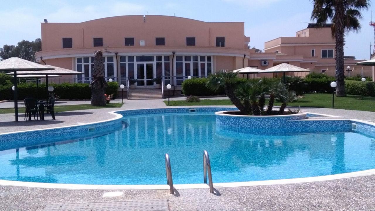 Hotel Minerva Brindisi Luaran gambar