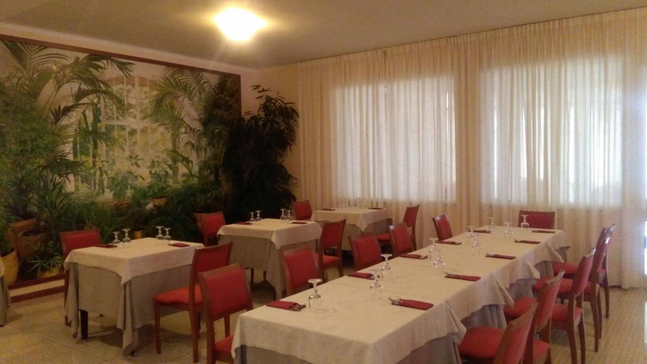 Hotel Minerva Brindisi Luaran gambar