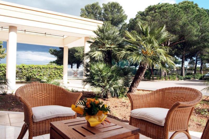 Hotel Minerva Brindisi Luaran gambar