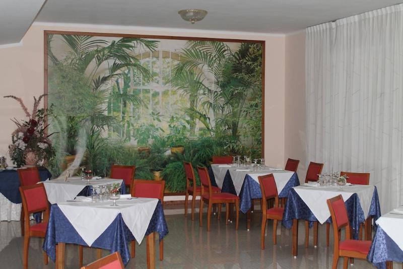 Hotel Minerva Brindisi Luaran gambar