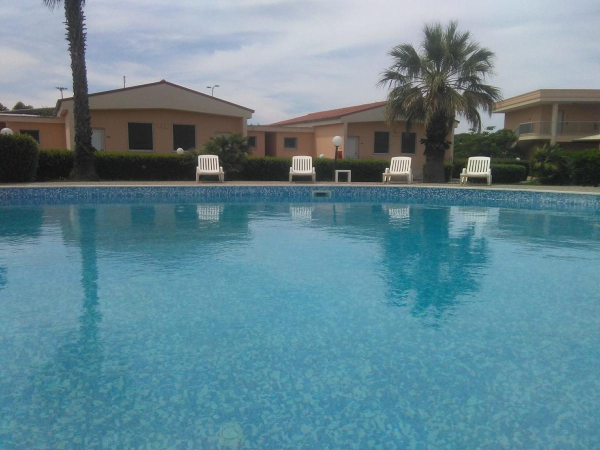 Hotel Minerva Brindisi Luaran gambar