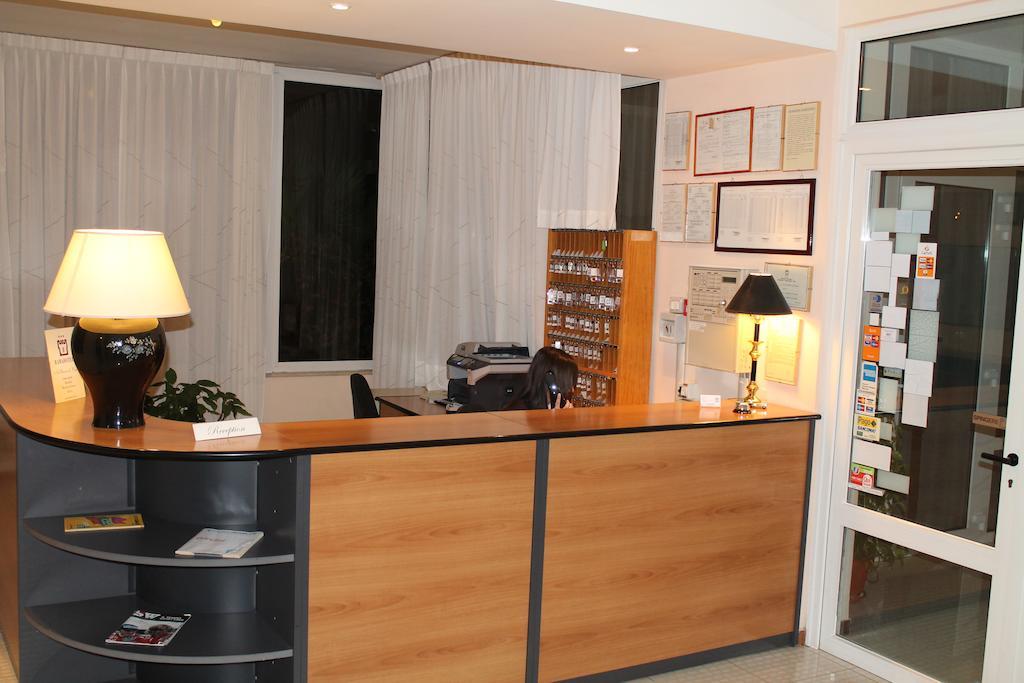Hotel Minerva Brindisi Luaran gambar